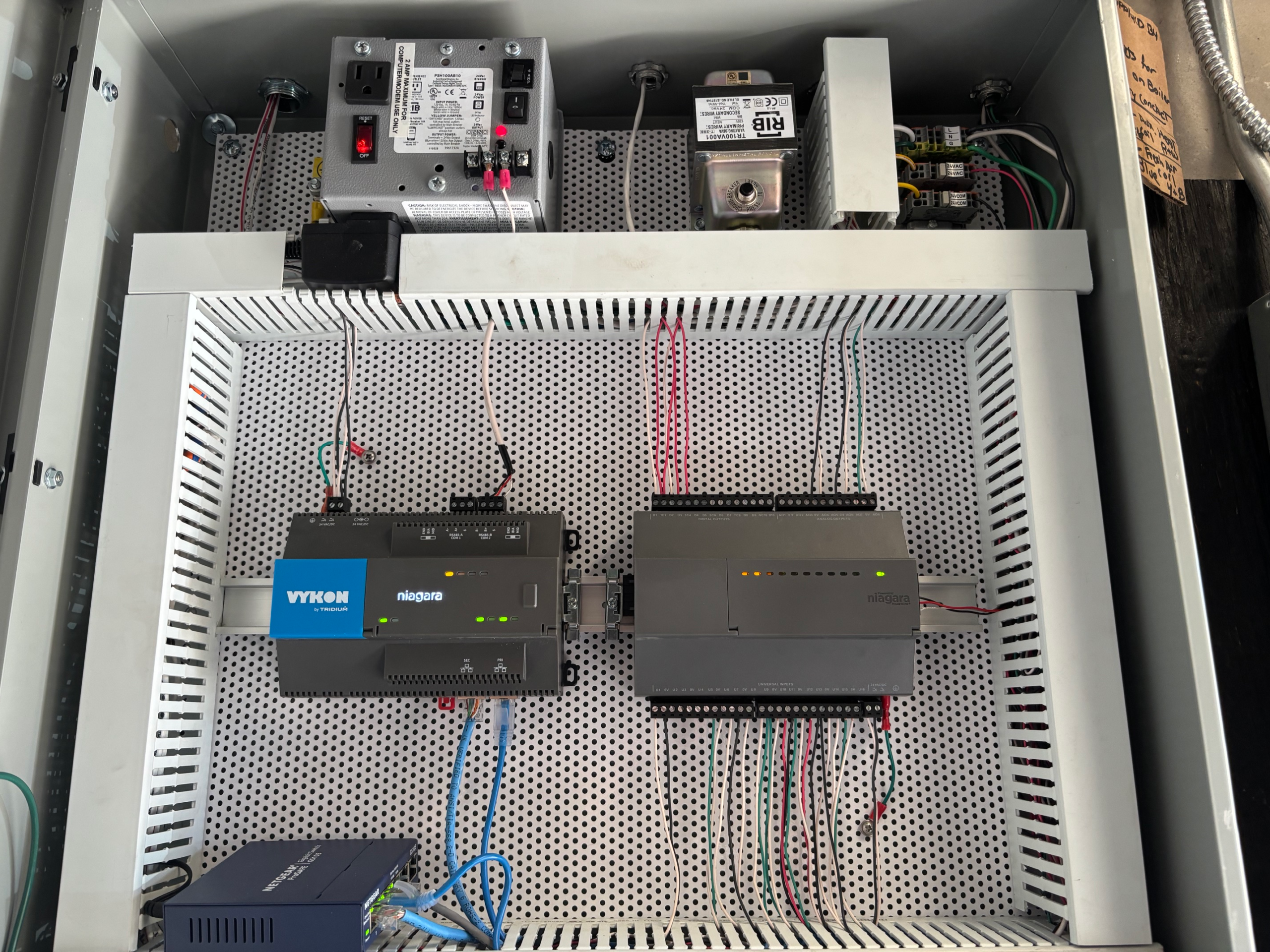 Niagara JACE-9000 HVAC controls installation at Mystic Museum of Art